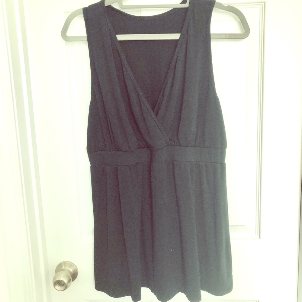 Crossover nursing maternity top